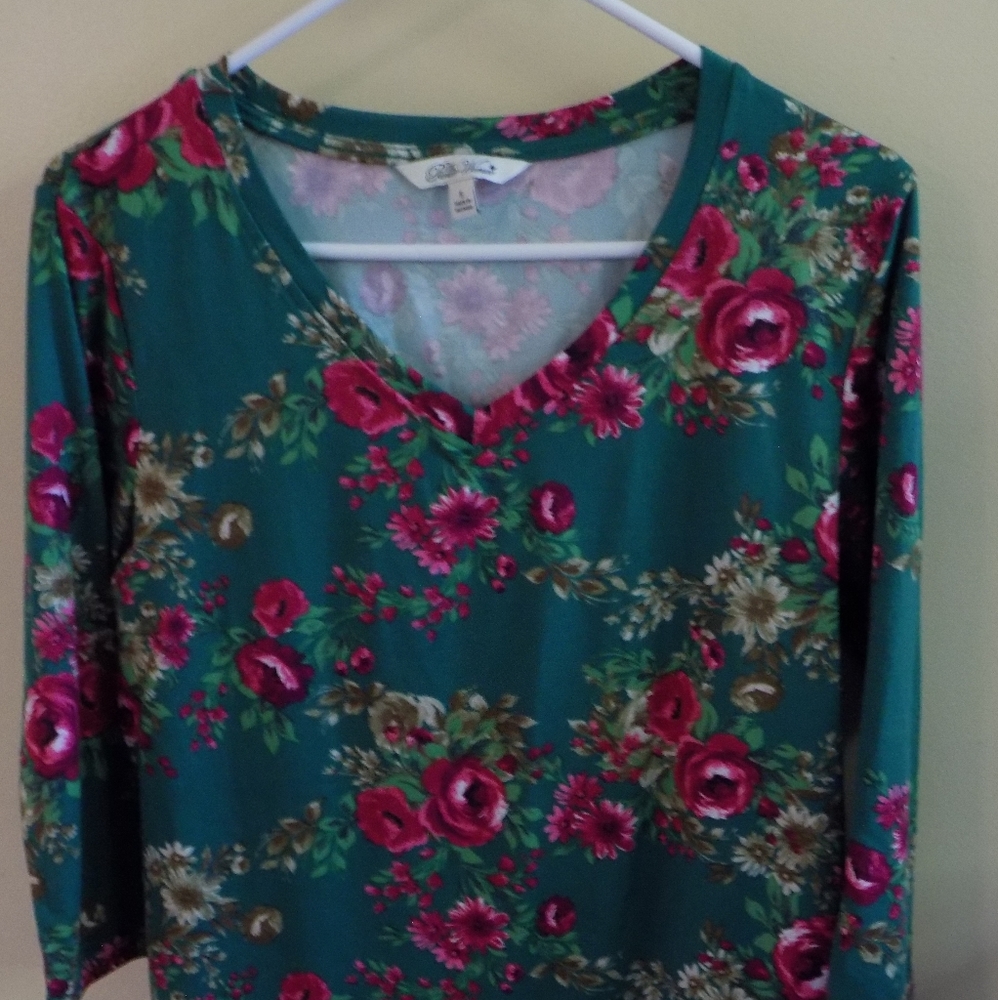 Pioneer Women top